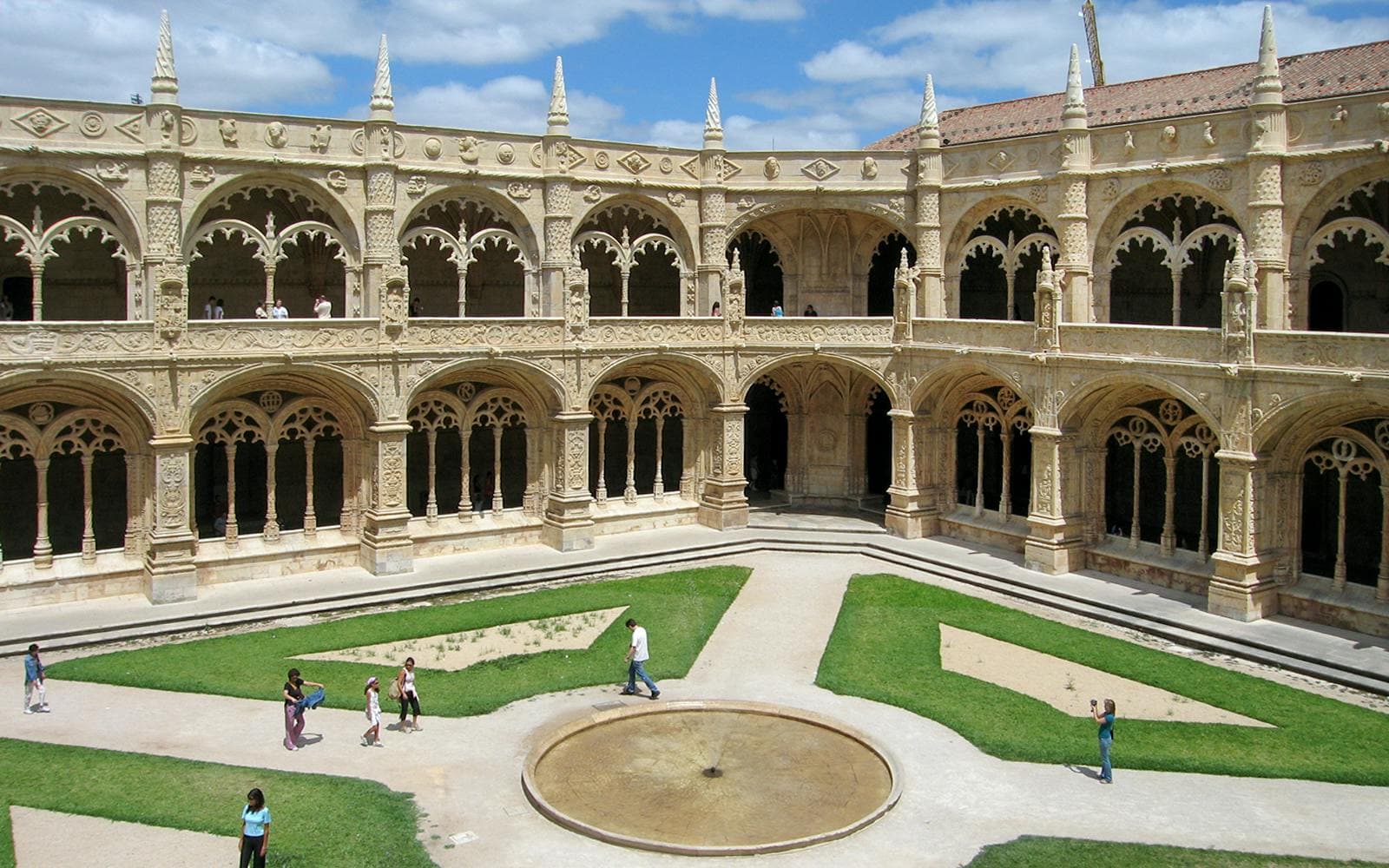 Jerónimos Monastery Entry Tickets - image 4