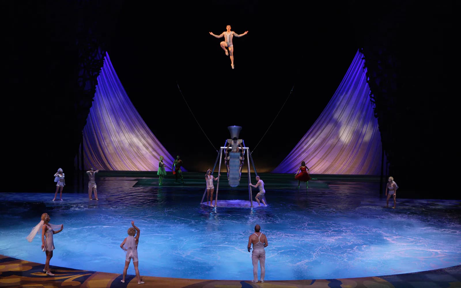 Cirque du Soleil 'O': Las Vegas - image 6