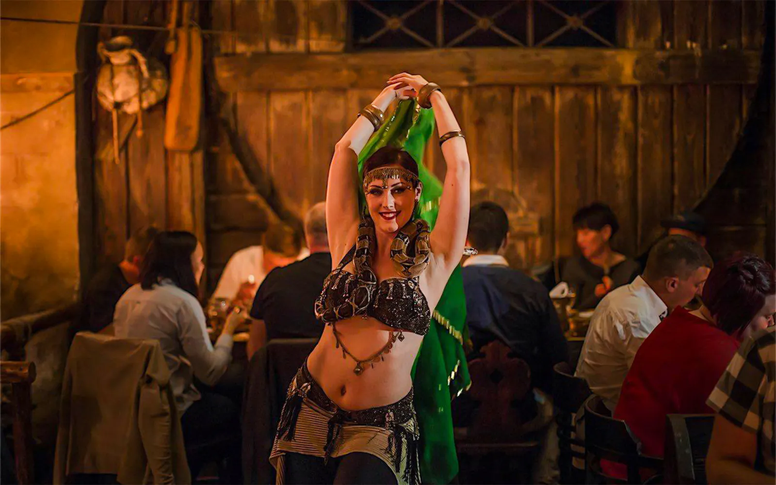 Medieval Dinner Show with Unlimited Drinks - image 8