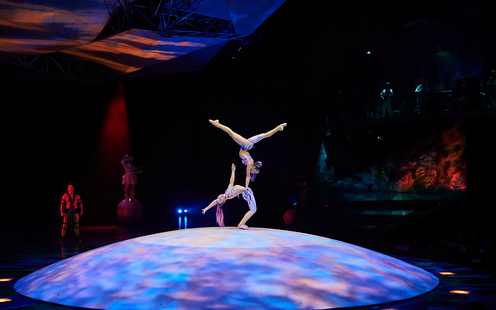 Cirque du Soleil Mystère: Las Vegas - image 8